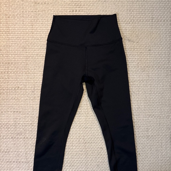 Like NEW Black ALO Yoga Athletic Leggings SZ Small - Picture 1 of 3
